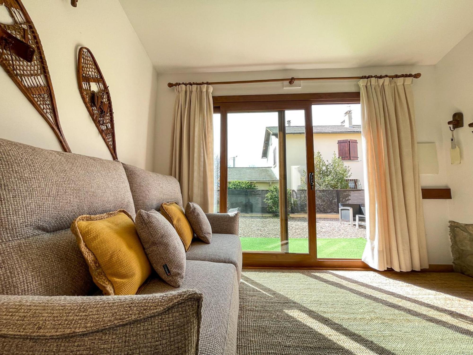 Villa Bonita Casa. Gran Jardin. Con Wifi. Bourg-Madame Esterno foto